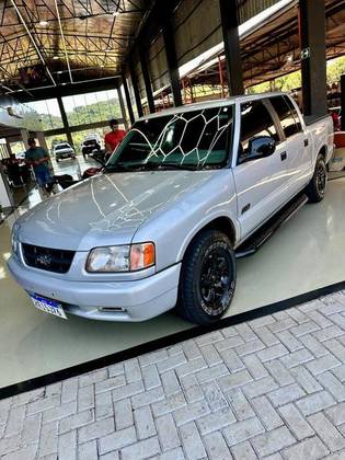 CHEVROLET S10 2.2 MPFI DLX 4X2 CD 8V GASOLINA 4P MANUAL
